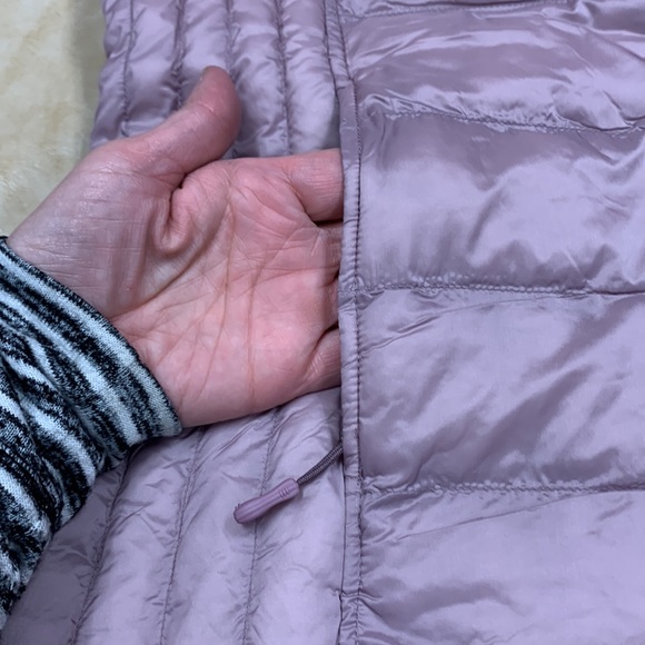 Ladies 32 Degrees lightweight puffer vest. Smalls,Mediums,Larges available - Picture 3 of 6